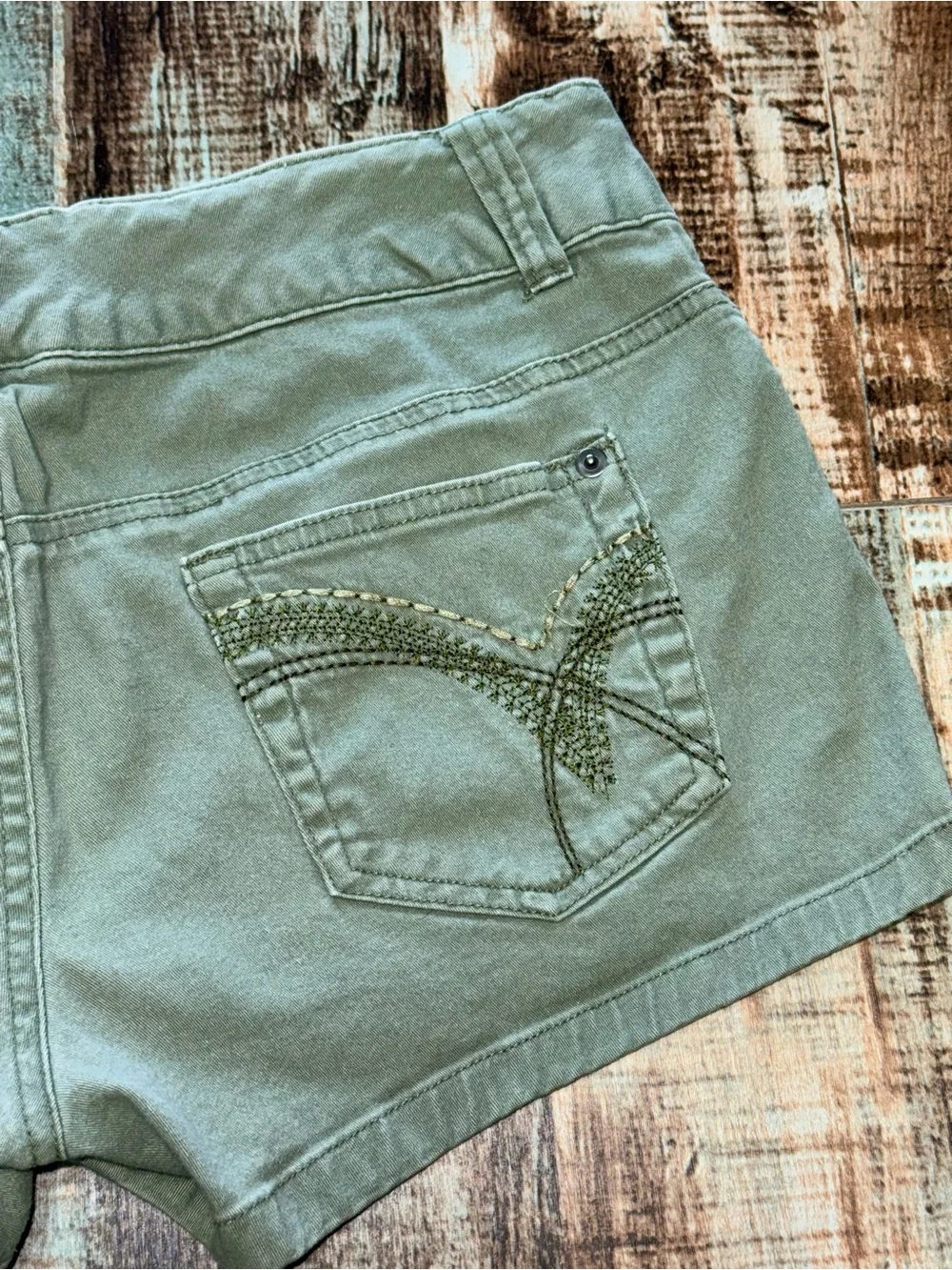 Women’s Juniors “SO” Shorts | #A20
